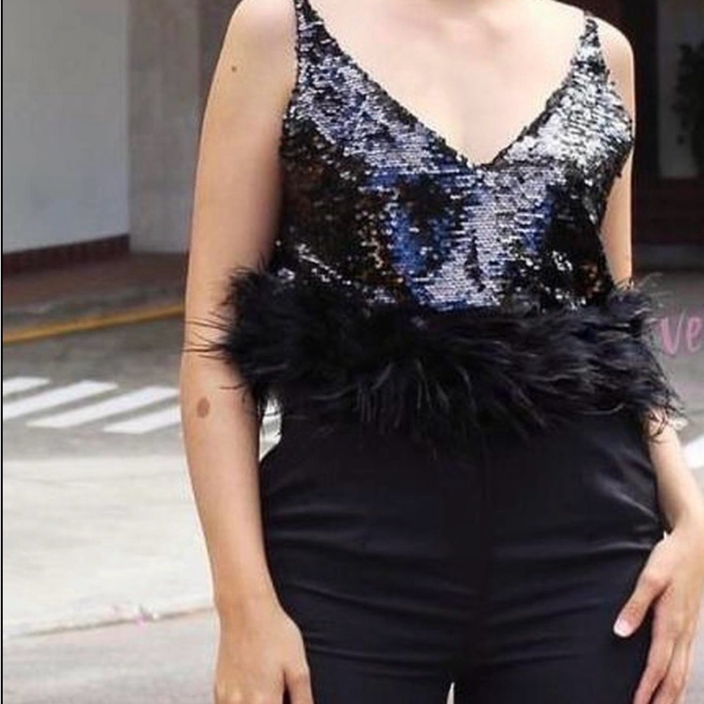 12TH TRIBE Womens Black Sequins Feathers Cami Crop Top SZ M Spaghetti Strap Glam